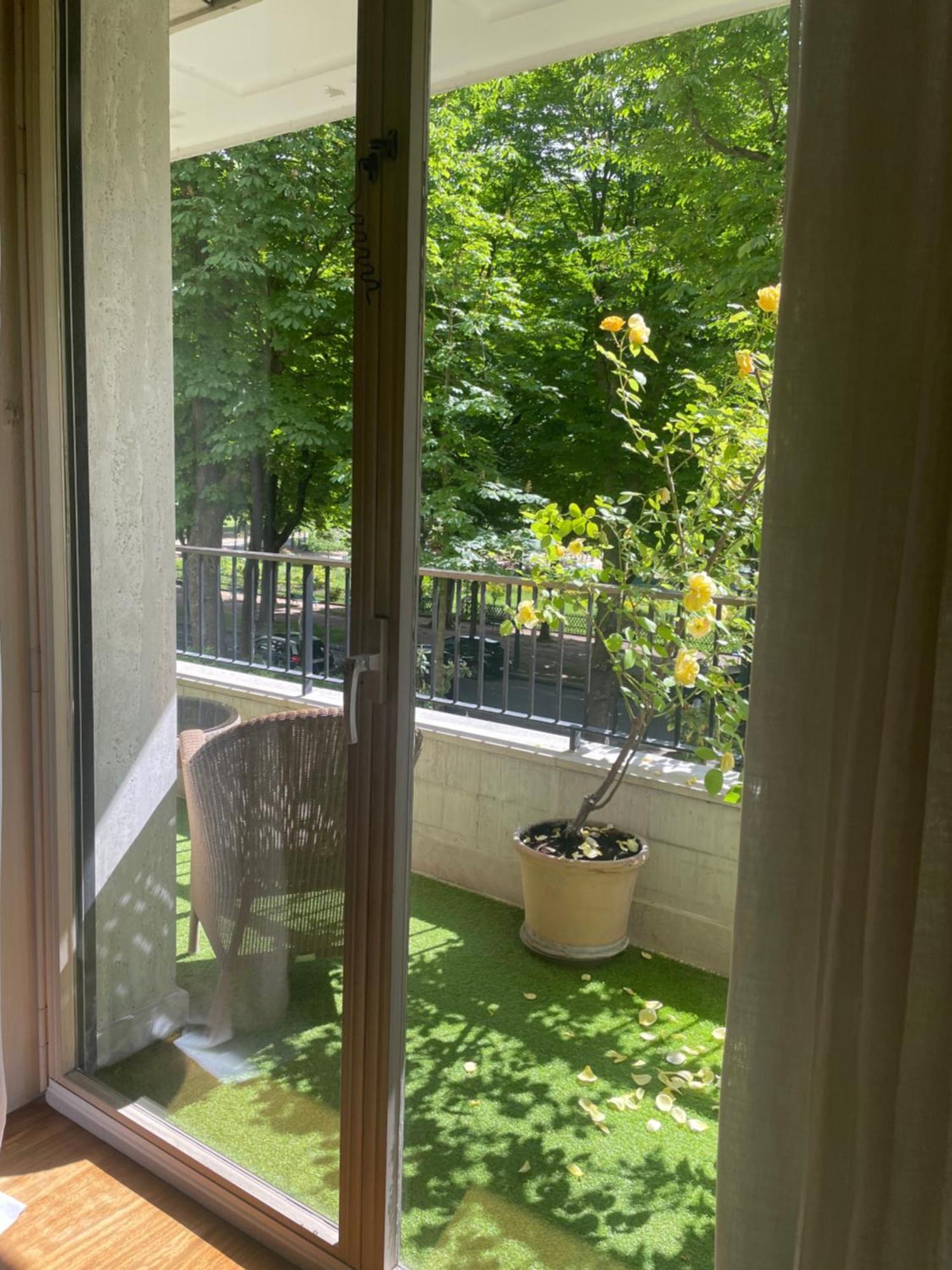 Exclusive 106 M2 With Terrace Avenue Raphael Appartamento *